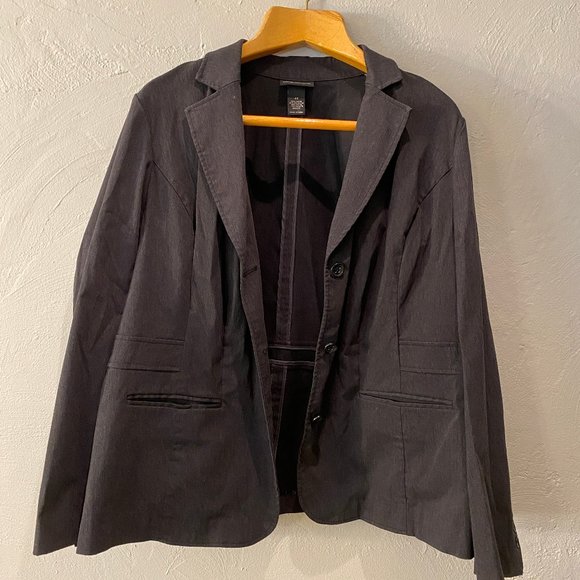 Lane Bryant Jackets & Blazers - Lane Bryant Charcoal Grey Stretch Blazer 22